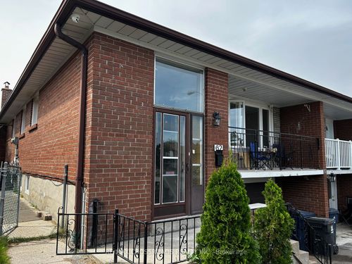 lower-level-62 Navaho Dr, North York, ON, M2H2X3 | Card Image