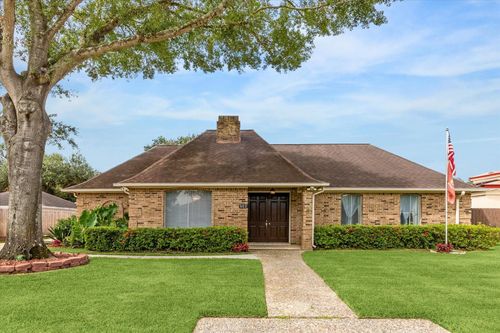 603 Westview Terrace Dr, Sealy, TX, 77474-3114 | Card Image