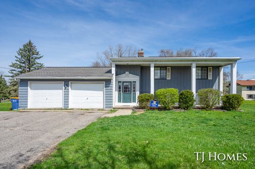 2561-2563 Burton St Se, Grand Rapids, MI, 49546-4807 | Card Image