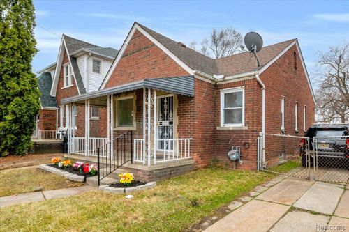 8603 Whitcomb St, Detroit, MI, 48228-5703 | Card Image