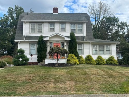 1926 Norwood Blvd, Zanesville, OH, 43701-2145 | Card Image