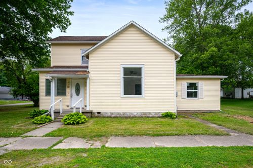 321 W Broad St, Spiceland, IN, 47385-9521 | Card Image