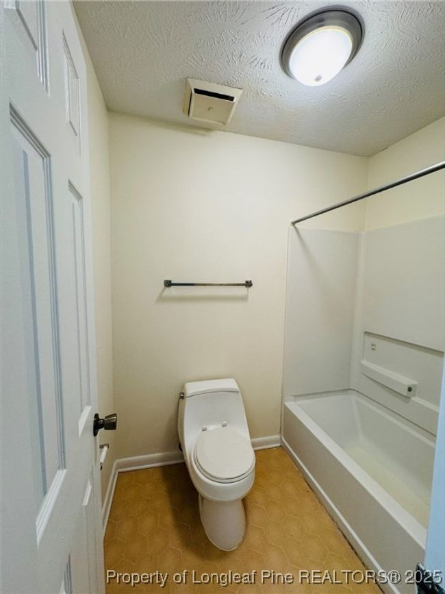 APT-9 - 661 Bartons Landing Pl, Condo with 2 bedrooms, 2 bathrooms and null parking in Fayetteville NC | Image 19