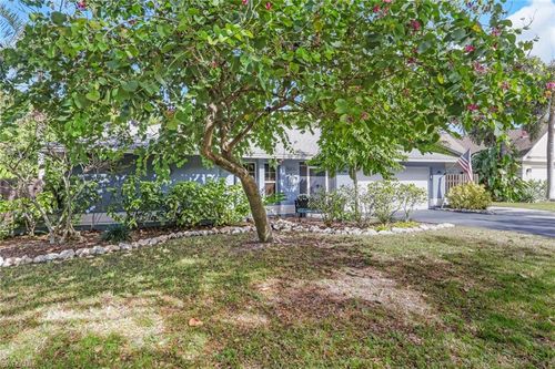 2667 River Reach Dr, NAPLES, FL, 34104-6932 | Card Image