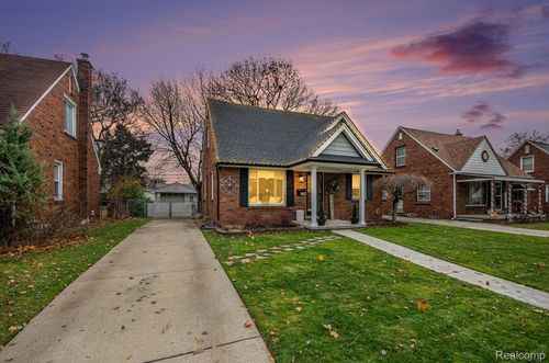 2623 Venice St, Dearborn, MI, 48124-4178 | Card Image