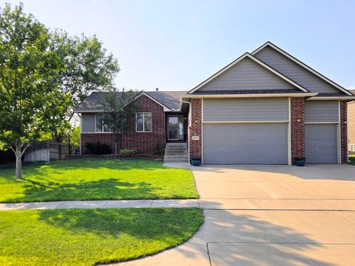 1119 E Lost Hills St, Derby, KS, 67037-9081 | Card Image