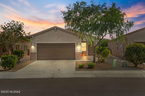 724 N Tree Mist Ln, Sahuarita, AZ, 85629-6642 | Card Image