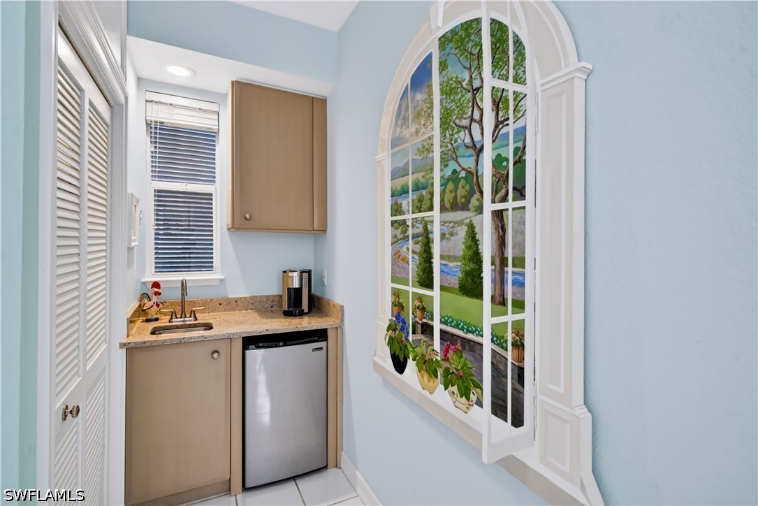 Residential in Naples 5