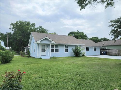 701 18th Ave N, Texas City, TX, 77590-5648 | Card Image
