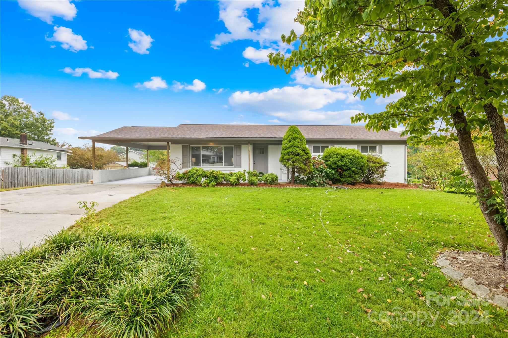 Rondel Childres Ave, Hildebran, NC 28637