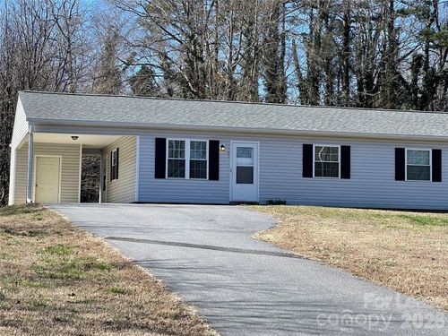 1122 28th Street Sw, Hickory, NC, 28602 | Card Image