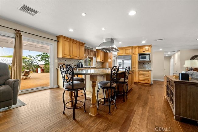 35122 Red Rover Mine Rd, House other with 3 bedrooms, 3 bathrooms and 3 parking in Acton CA | Image 16