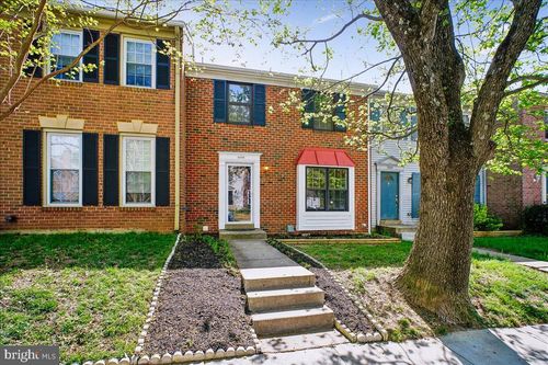 3982 Wilcoxson Dr, FAIRFAX, VA, 22031-3714 | Card Image