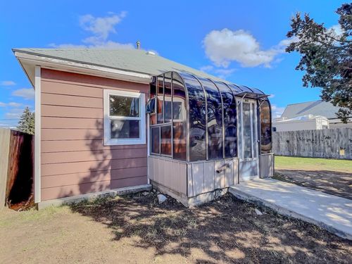 1103 Washington St, Deer Lodge, MT, 59722-2065 | Card Image