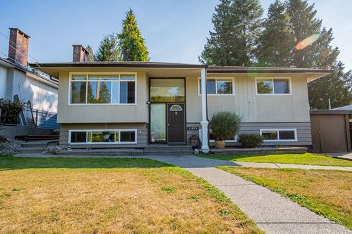 11526 93 Avenue, House other with 4 bedrooms, 2 bathrooms and 5 parking in Delta BC | Card Image