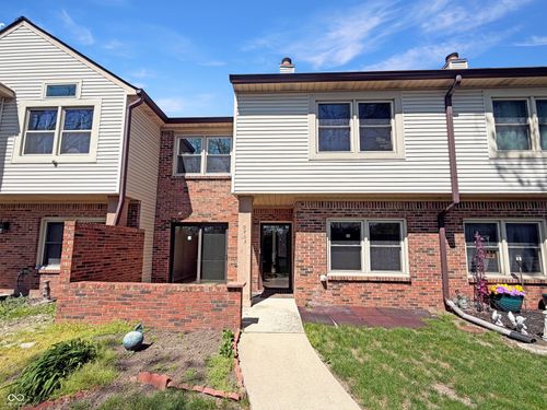 9463 Maple Way, Indianapolis, IN, 46268-3282 | Card Image