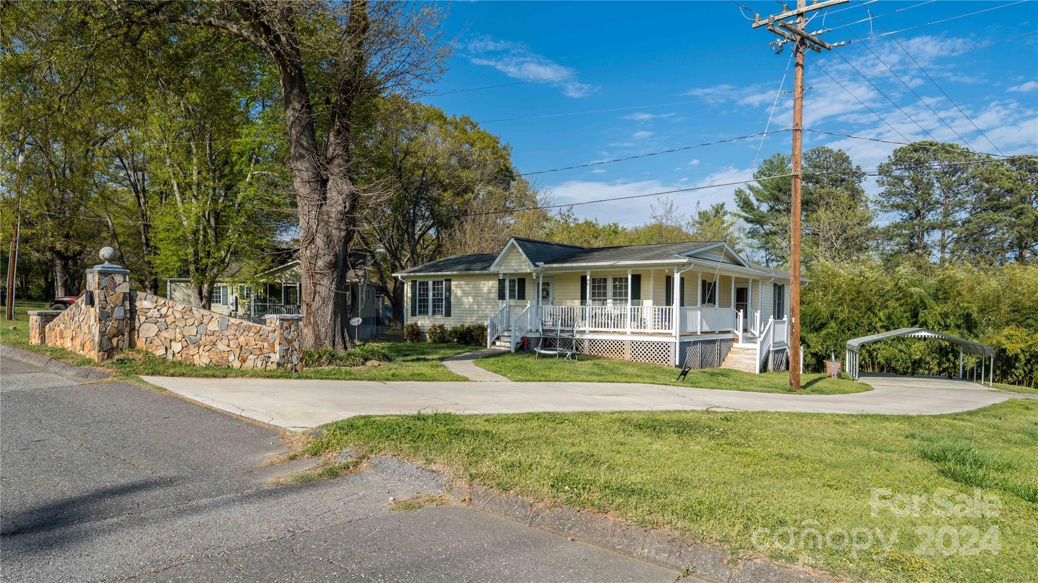 Walker Dr, Shelby, NC 28152