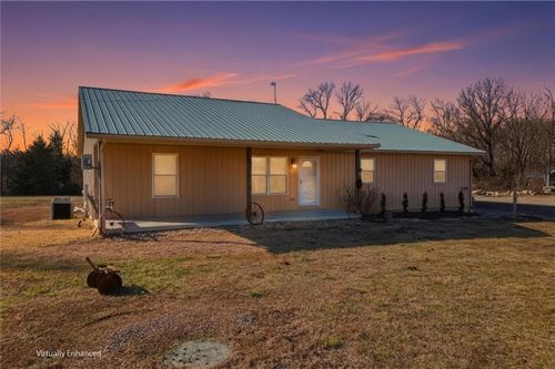 2274 Iowa Rd, Ottawa, KS, 66067-9046 | Card Image