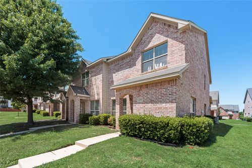 2352 Calendar Ct, Grand Prairie, TX, 75050-7626 | Card Image