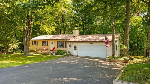 435 Lauri Wil Ln, Traverse City, MI, 49696-9477 | Card Image