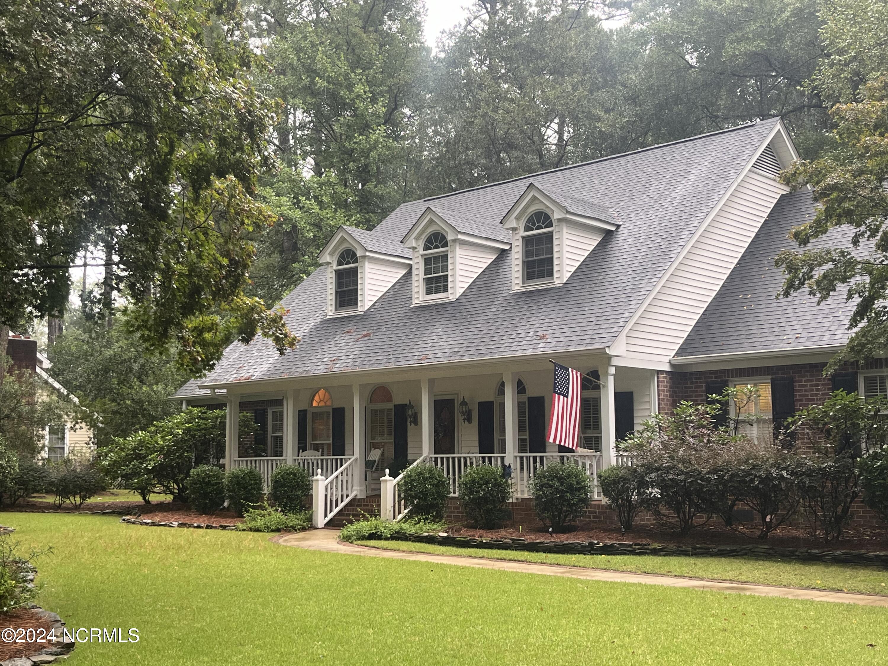 Dogwood Dr, Laurinburg, NC 28352