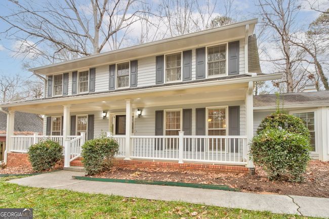 7070 Glenridge Dr, House other with 4 bedrooms, 3 bathrooms and null parking in Atlanta GA | Image 5