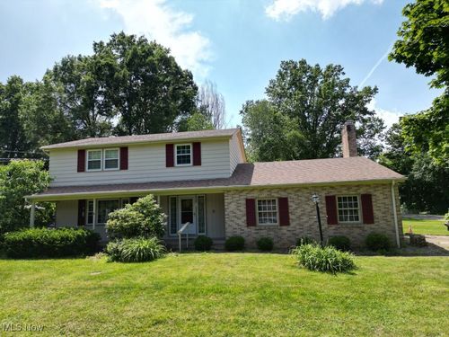 1593 Manor Drive, Salem, OH, 44460 | Card Image