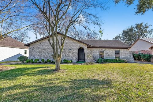 13719 Oakwood Ln, Sugar Land, TX, 77498-2342 | Card Image