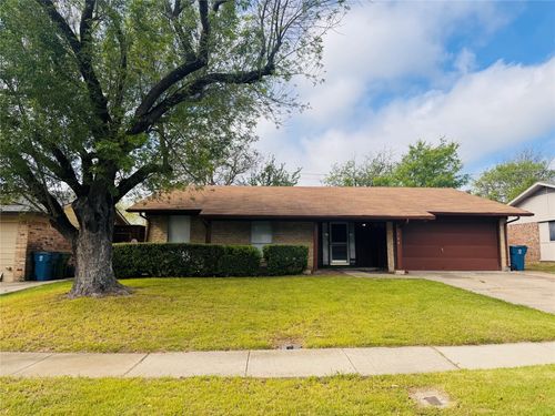 164 Price Dr, Lewisville, TX, 75067-4521 | Card Image