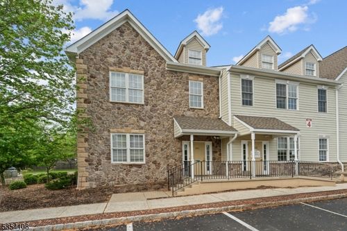 4 Walter E Foran Blvd, Flemington, NJ, 08822-4664 | Card Image