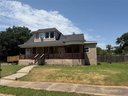 610 W 6th St, Bonham, TX, 75418-3402 | Card Image