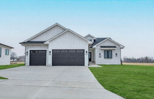 4657 Nw 174th St, Waukee, IA, 50263 | Card Image