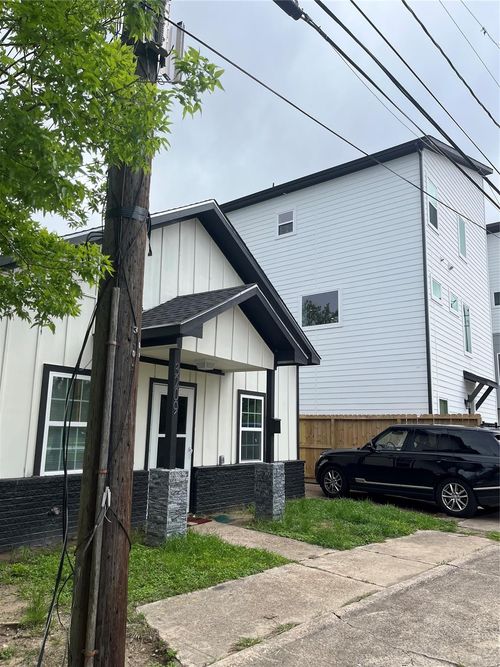 3209 Ennis St, Houston, TX, 77004-3212 | Card Image