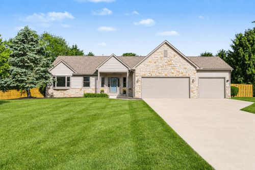 42 Millstone Cir, Pataskala, OH, 43062-7239 | Card Image