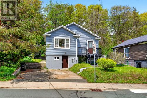 124 Topsail Road, St. John's, NL, A1E2A8 | Card Image