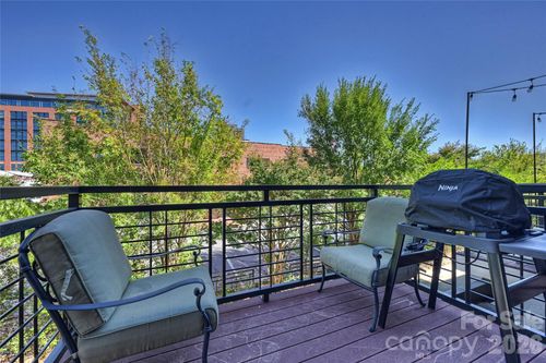 1425 Camden Rd, Charlotte, NC, 28203-6334 | Card Image