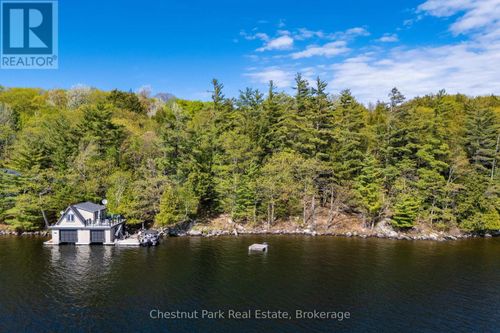 57 Mazengah R52, Minett, Muskoka Lakes (Medora), ON, P0B1J0 | Card Image