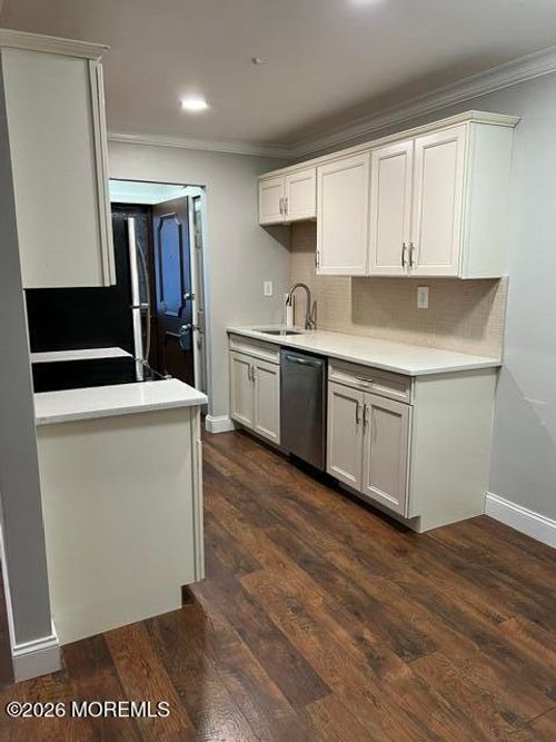e-79 Overlook Way, Manalapan, NJ, 07726 | Card Image