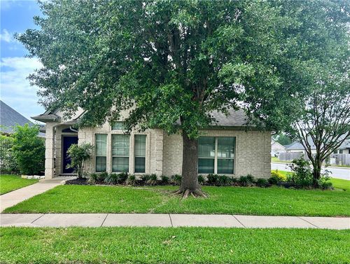 200 Karten Lane, College Station, TX, 77845 | Card Image