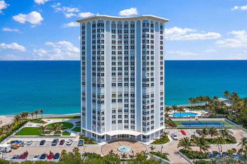 ph4-5200 N Ocean Dr, Riviera Beach, FL, 33404-2603 | Card Image