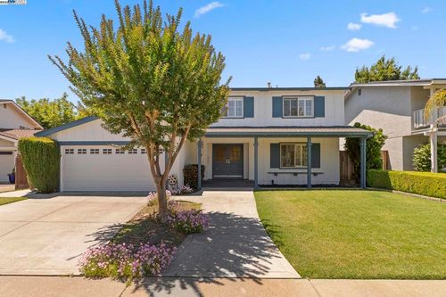 1927 Foxswallow Cir, Pleasanton, CA, 94566-5533 | Card Image