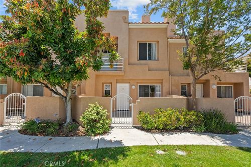 142-b-25511 Schubert Cir, Stevenson Ranch, CA, 91381-2375 | Card Image