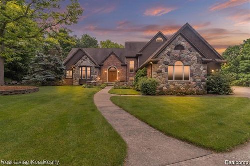 2260 Rock Valley Rd, Metamora, MI, 48455-9333 | Card Image