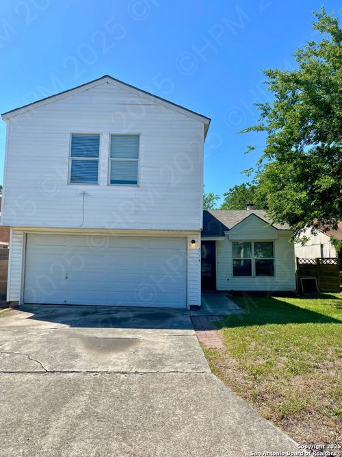 6074 Sunrise Bend Dr, San Antonio, TX, 78244-3312 | Card Image