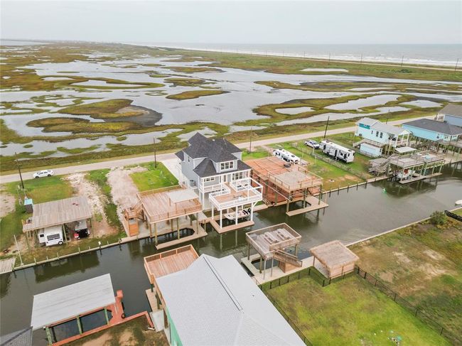 overhead view | Image 49