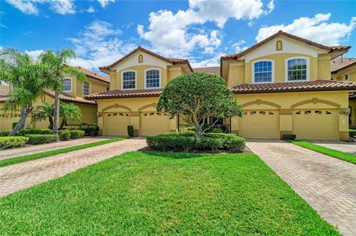 202-8261 Miramar Way, LAKEWOOD RANCH, FL, 34202 | Card Image