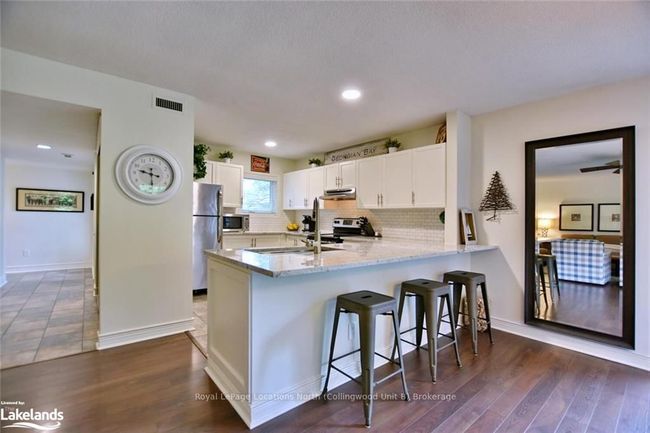 904 Cedarpointe Crt, Condo with 3 bedrooms, 2 bathrooms and 1 parking in Collingwood ON | Image 25