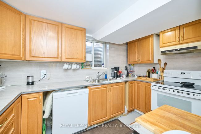 6796 Stokes St, House other with 5 bedrooms, 2 bathrooms and 4 parking in Niagara Falls ON | Image 26