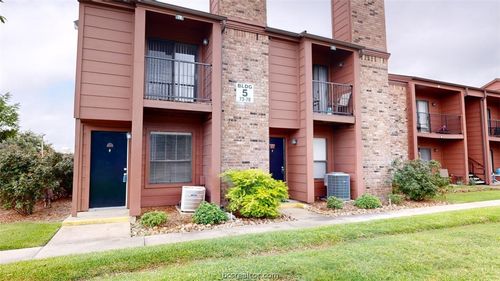 78-904 University Oaks Blvd, College Station, TX, 77840-3591 | Card Image