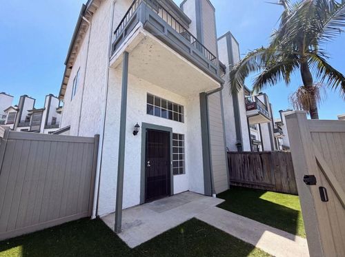 16-8745 Spring Canyon Dr, Spring Valley, CA, 91977-6441 | Card Image